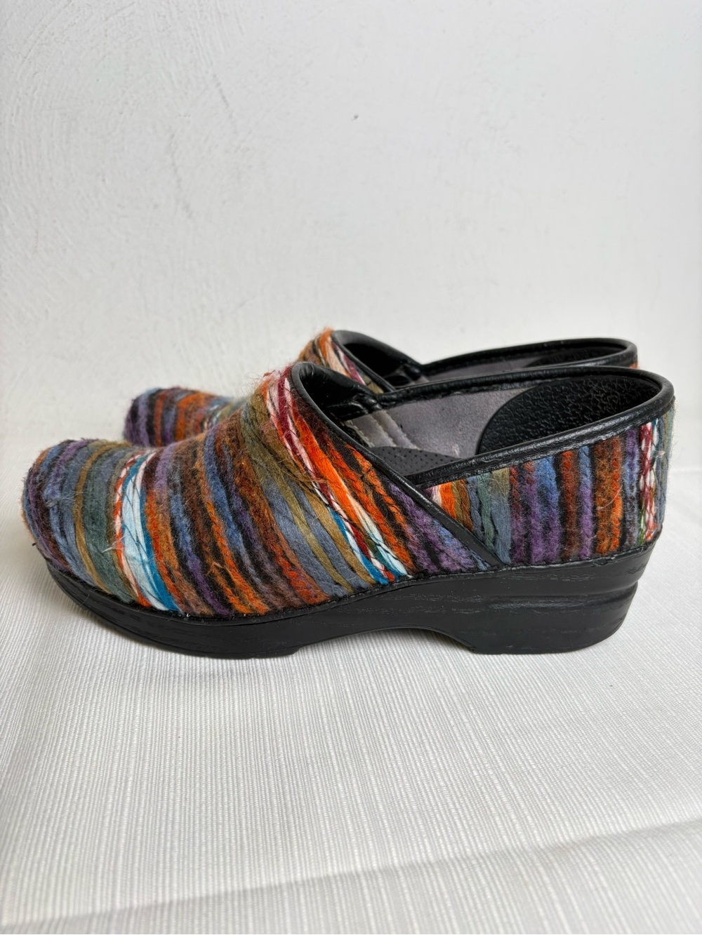 DANSKO Mulitcolor Yarn Clogs 38 (7.5/8) - Picture 10 of 15